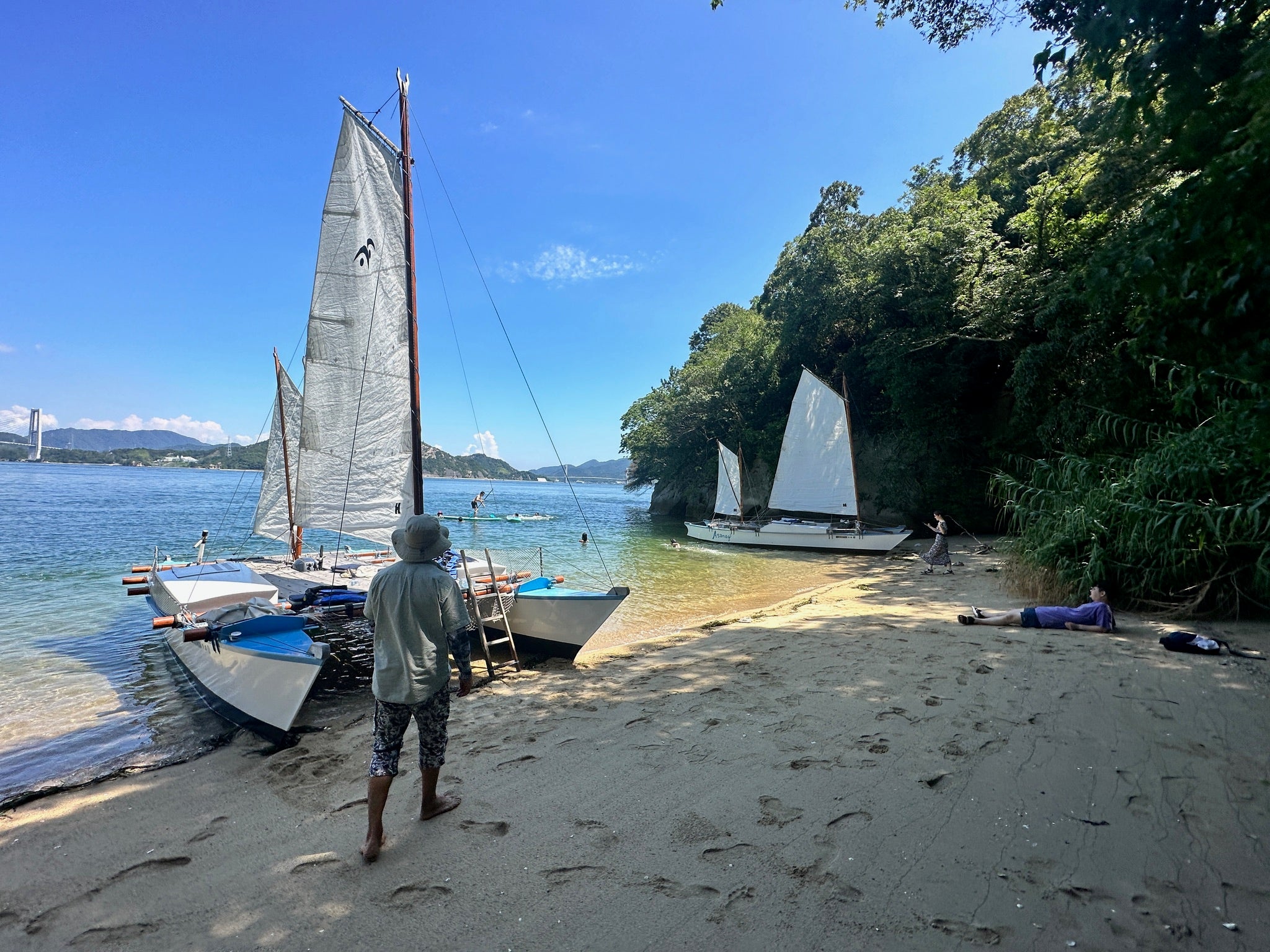 船からビーチに直接上陸！島旅ヨットの魅力